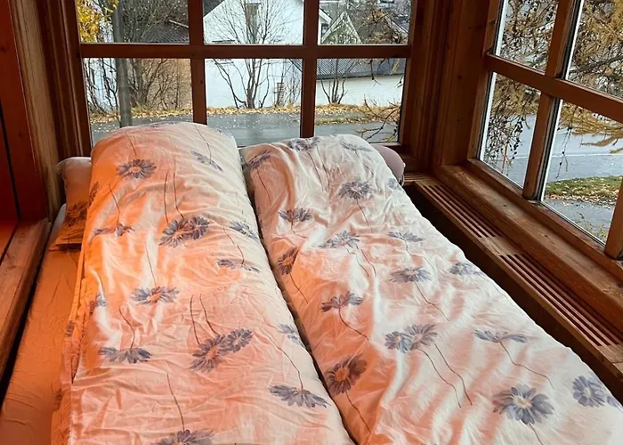 Charming And Spacious Wooden House Right In The Centre * 트롬쇠